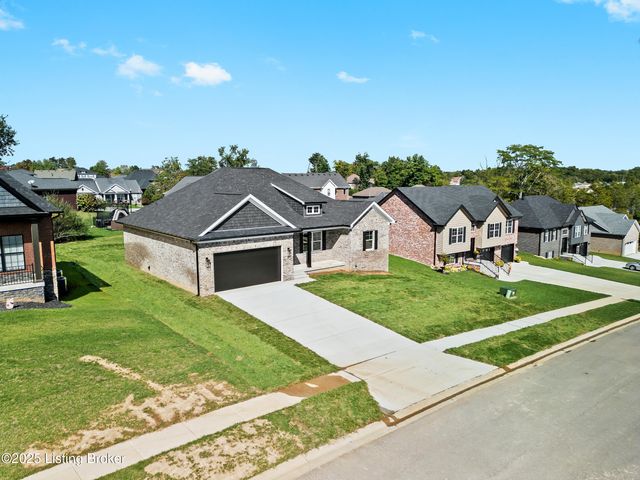 136 Wooded Glen Dr, Mt Washington, KY 40047