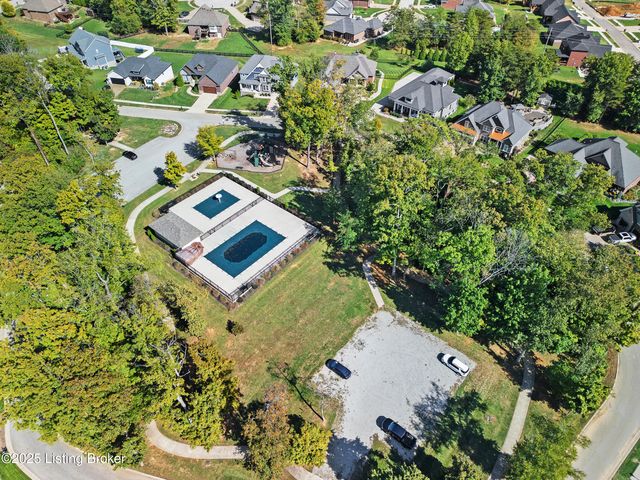 136 Wooded Glen Dr, Mt Washington, KY 40047