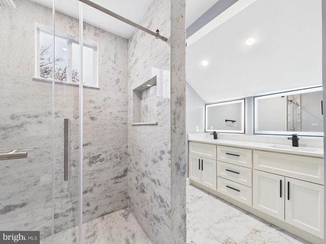 820 E OLDTOWN RD, Cumberland, MD 21502