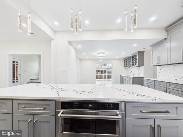 820 E OLDTOWN RD, Cumberland, MD 21502