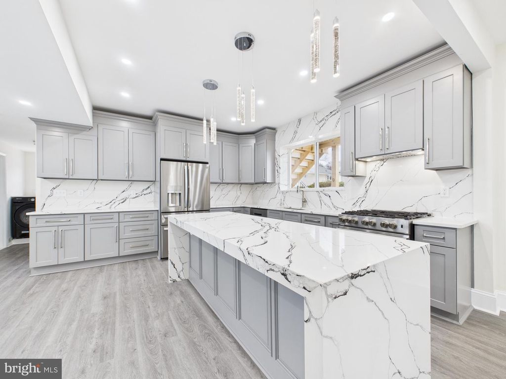 820 E OLDTOWN RD, Cumberland, MD 21502