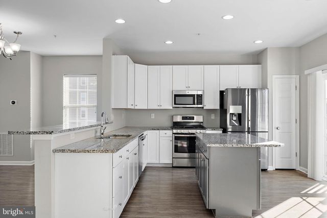 3415 NAAMANS DR, Claymont, DE 19703