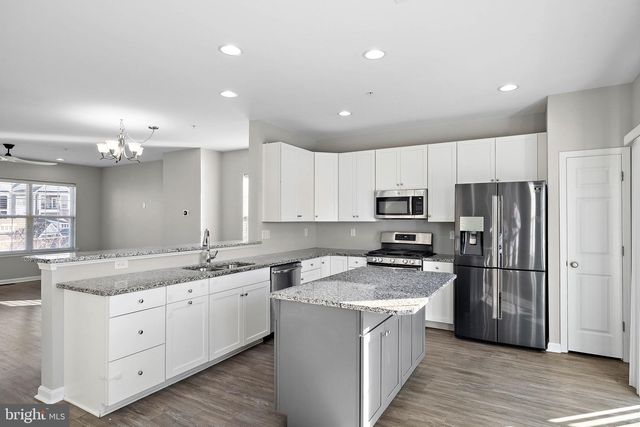 3415 NAAMANS DR, Claymont, DE 19703