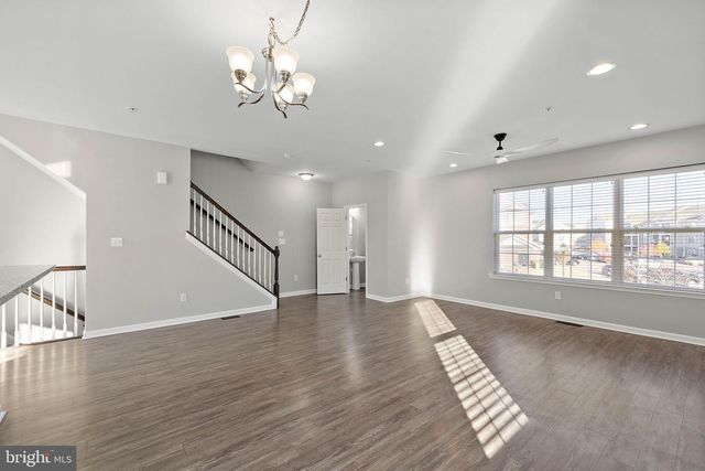 3415 NAAMANS DR, Claymont, DE 19703