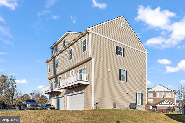 3415 NAAMANS DR, Claymont, DE 19703