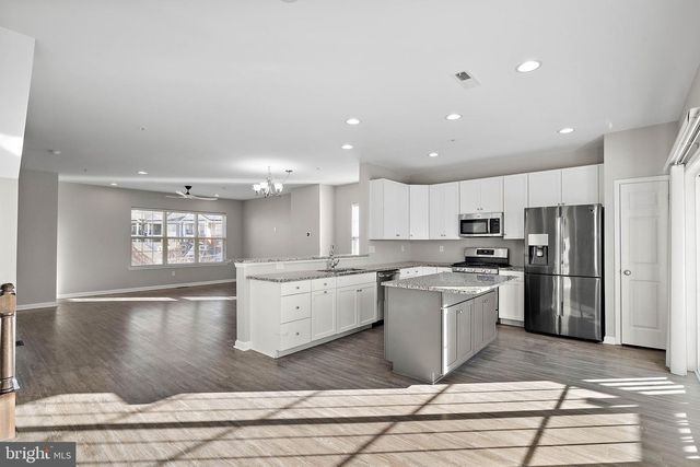 3415 NAAMANS DR, Claymont, DE 19703