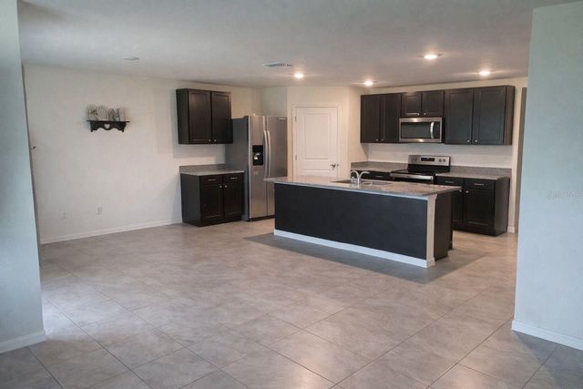 4676 SIGCOM PLACE, Wildwood, FL 34785