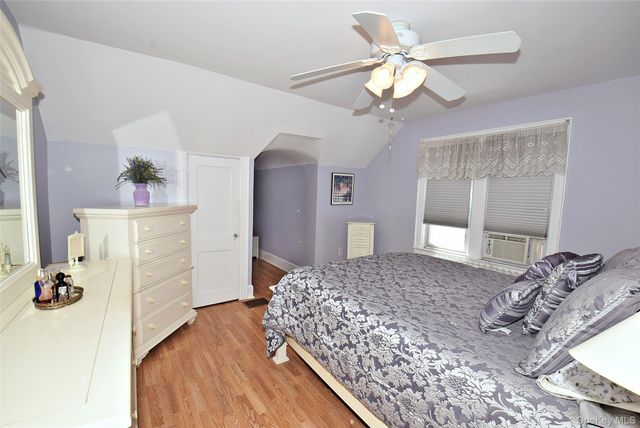 88 East Street, Hicksville, NY 11801
