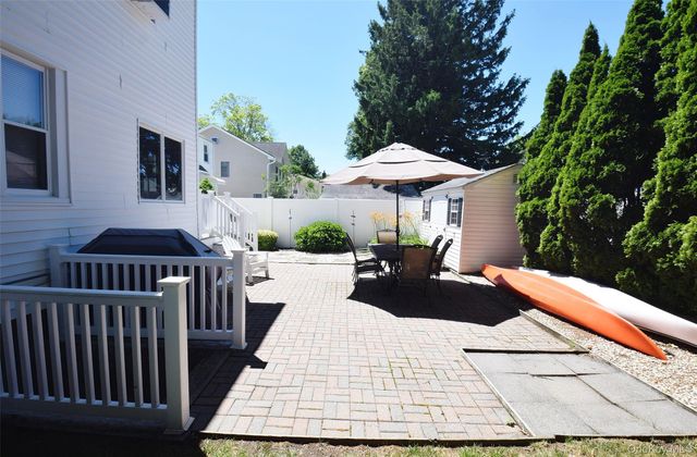 88 East Street, Hicksville, NY 11801