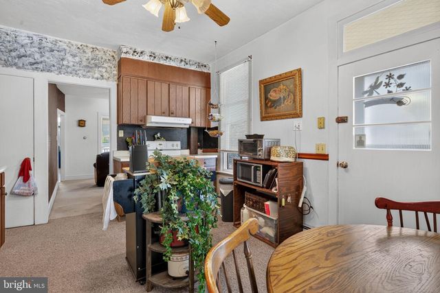 122 N FRANKLIN ST, Red Lion, PA 17356