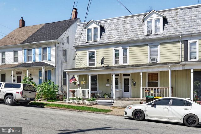 122 N FRANKLIN ST, Red Lion, PA 17356