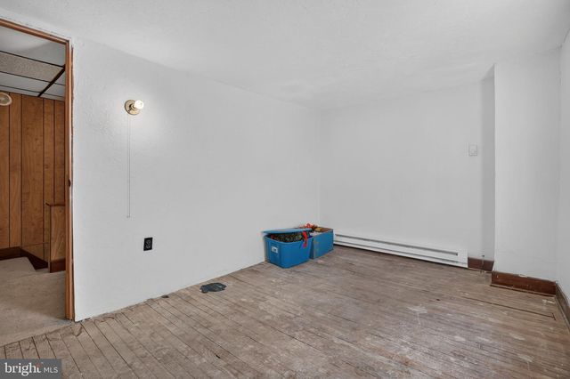 122 N FRANKLIN ST, Red Lion, PA 17356