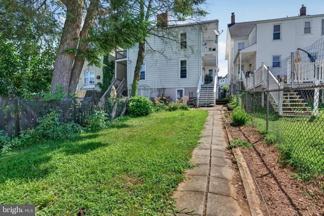 122 N FRANKLIN ST, Red Lion, PA 17356