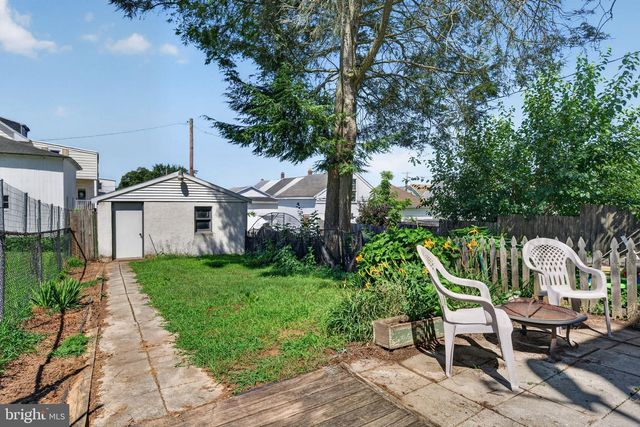 122 N FRANKLIN ST, Red Lion, PA 17356