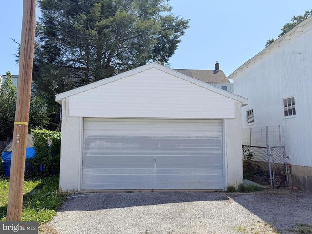 122 N FRANKLIN ST, Red Lion, PA 17356