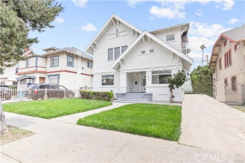 2636 S Normandie, Los Angeles, CA 90007