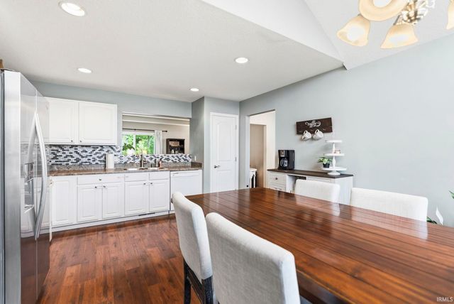 2195 Henry V Crossing, Fort Wayne, IN 46818