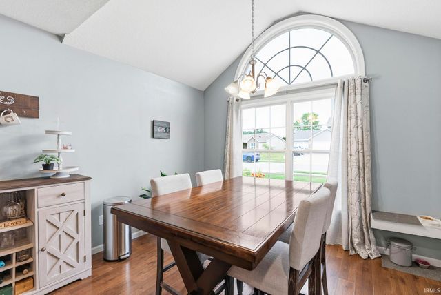 2195 Henry V Crossing, Fort Wayne, IN 46818