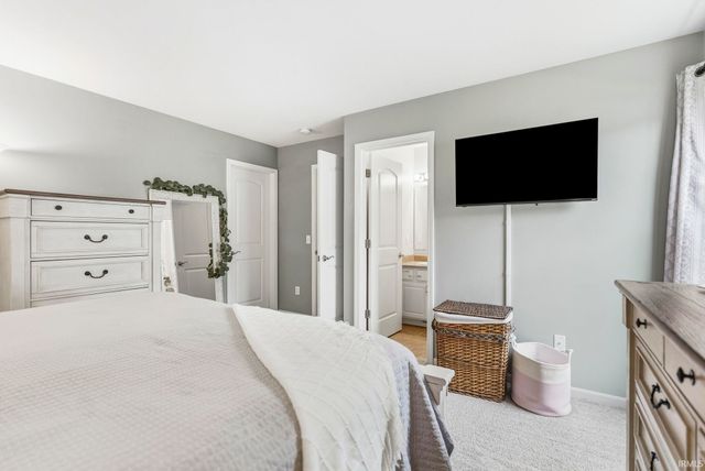 2195 Henry V Crossing, Fort Wayne, IN 46818