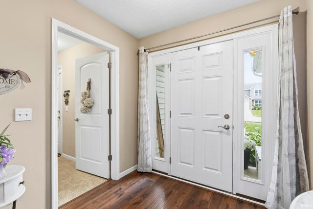 2195 Henry V Crossing, Fort Wayne, IN 46818