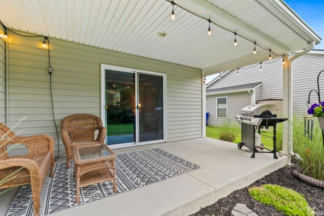 2195 Henry V Crossing, Fort Wayne, IN 46818