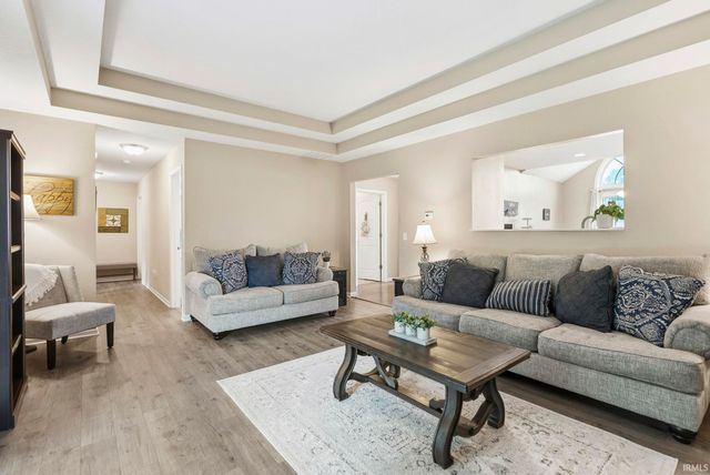 2195 Henry V Crossing, Fort Wayne, IN 46818