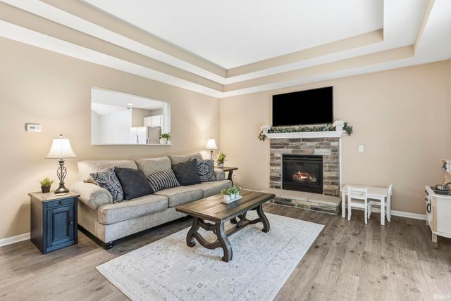 2195 Henry V Crossing, Fort Wayne, IN 46818