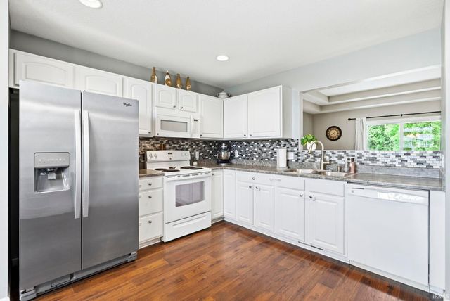 2195 Henry V Crossing, Fort Wayne, IN 46818