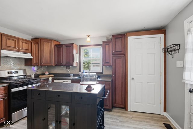 1605 N Harrison Street, Alexandria, IN 46001