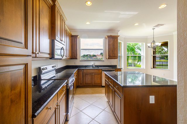 10310 Carolina Willow Drive, Fort Myers, FL 33913