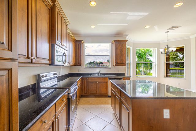 10310 Carolina Willow Drive, Fort Myers, FL 33913