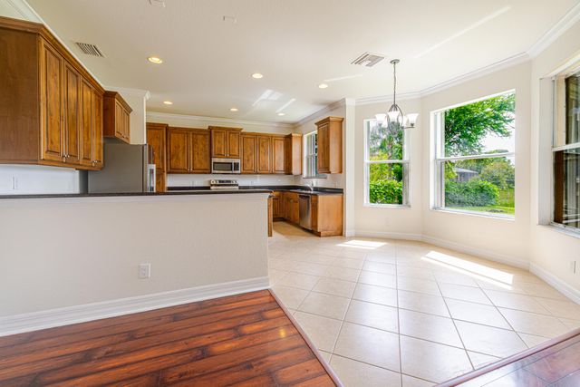 10310 Carolina Willow Drive, Fort Myers, FL 33913