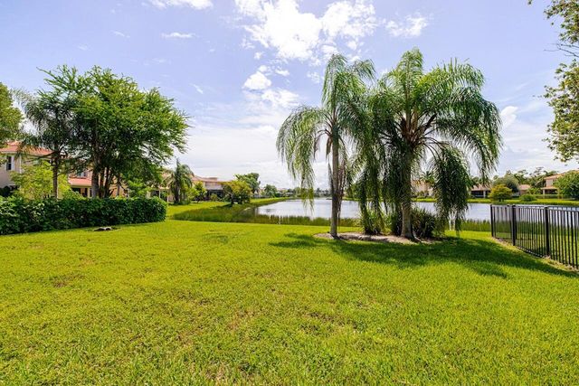 10310 Carolina Willow Drive, Fort Myers, FL 33913