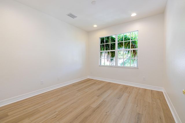 10310 Carolina Willow Drive, Fort Myers, FL 33913