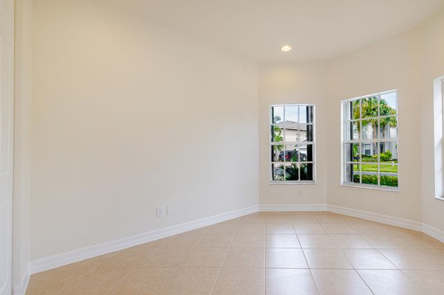 10310 Carolina Willow Drive, Fort Myers, FL 33913