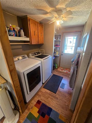 218 SE 10212P Lane, Deepwater, MO 64740