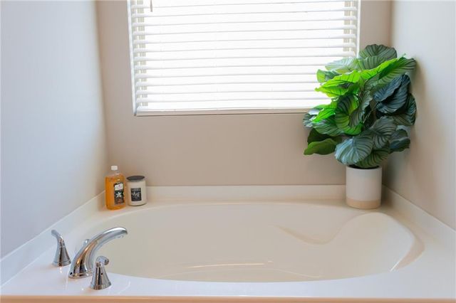17 Belfield Court, Adairsville, GA 30103