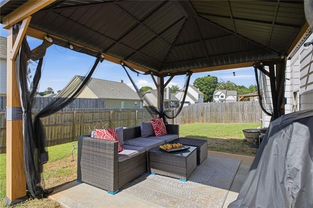 17 Belfield Court, Adairsville, GA 30103