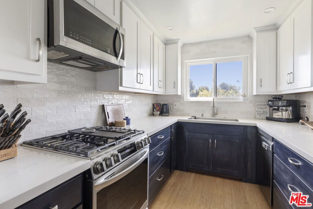 6771 Springpark Avenue 201A, Los Angeles, CA 90056 — exterior