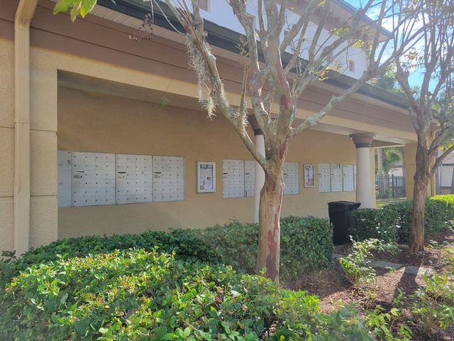 17106 CARRINGTON PARK DRIVE 627, Tampa, FL 33647