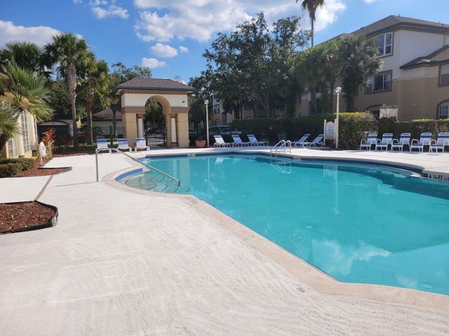 17106 CARRINGTON PARK DRIVE 627, Tampa, FL 33647