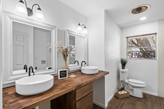 5605 Wales Avenue, Fort Worth, TX 76133