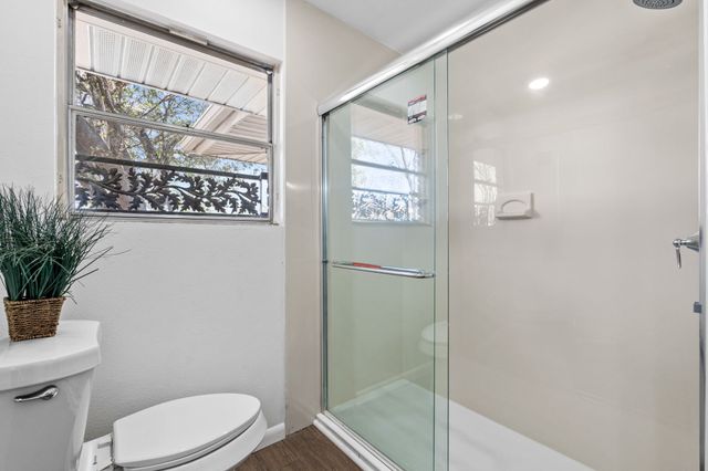 5605 Wales Avenue, Fort Worth, TX 76133