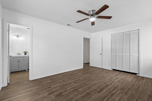 5605 Wales Avenue, Fort Worth, TX 76133