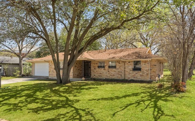 5605 Wales Avenue, Fort Worth, TX 76133