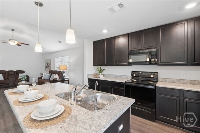 107 Dasher Drive, Springfield, GA 31329