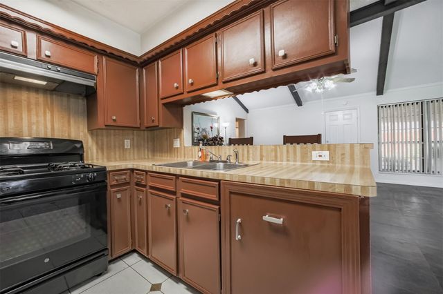 4310 Fairhill Street, Pasadena, TX 77505