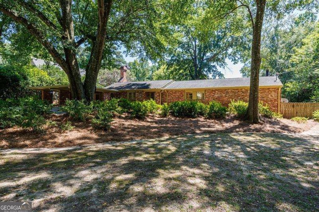 1510 Peachtree Battle Avenue NW, Atlanta, GA 30327