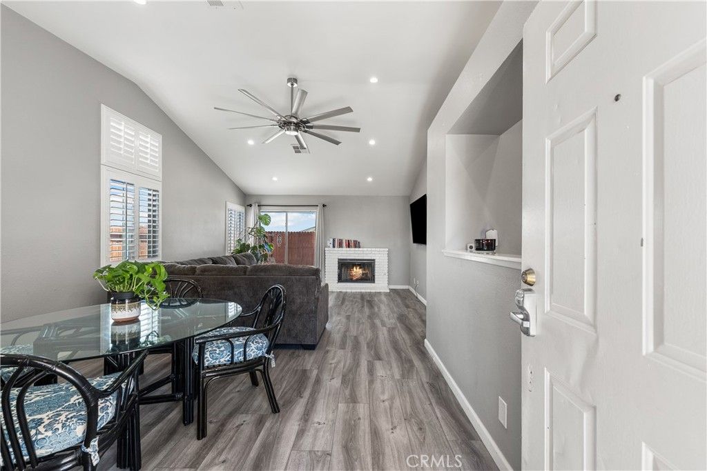 Image 6 of property listing at 3633 Capri Court, Rosamond, CA 93560
