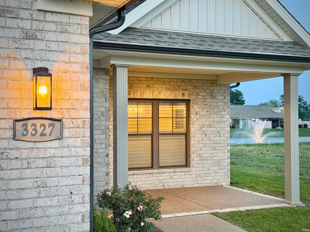 3327 White Oak Trail, Newburgh, IN 47630